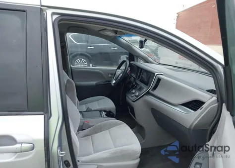 2016 Toyota Sienna Le 7 Passenger z USA, uszkodzony, nr VIN 5TDJK3DCXGS131898